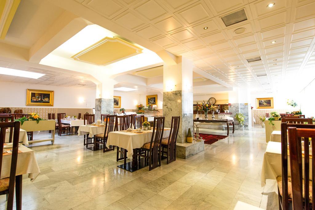 Ravel International Hotel Offenbach am Main Bagian luar foto