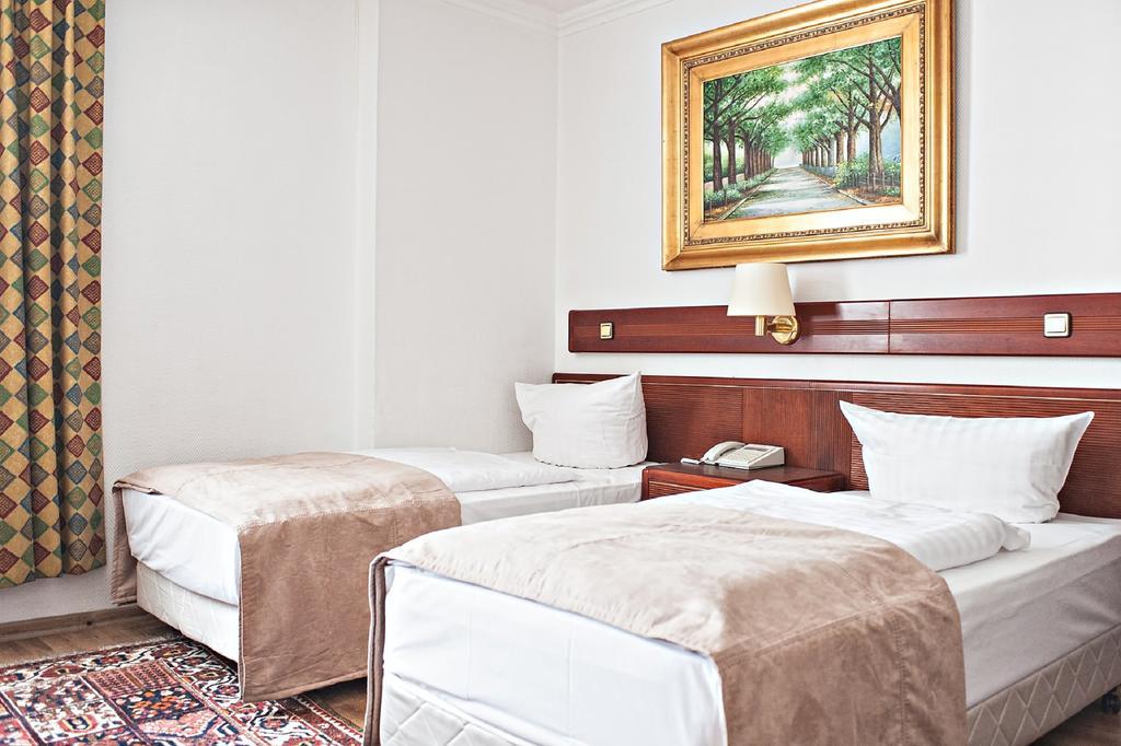 Ravel International Hotel Offenbach am Main Ruang foto