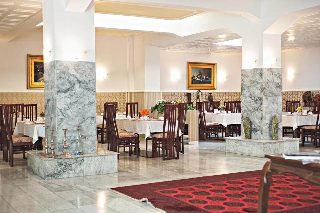 Ravel International Hotel Offenbach am Main Bagian luar foto